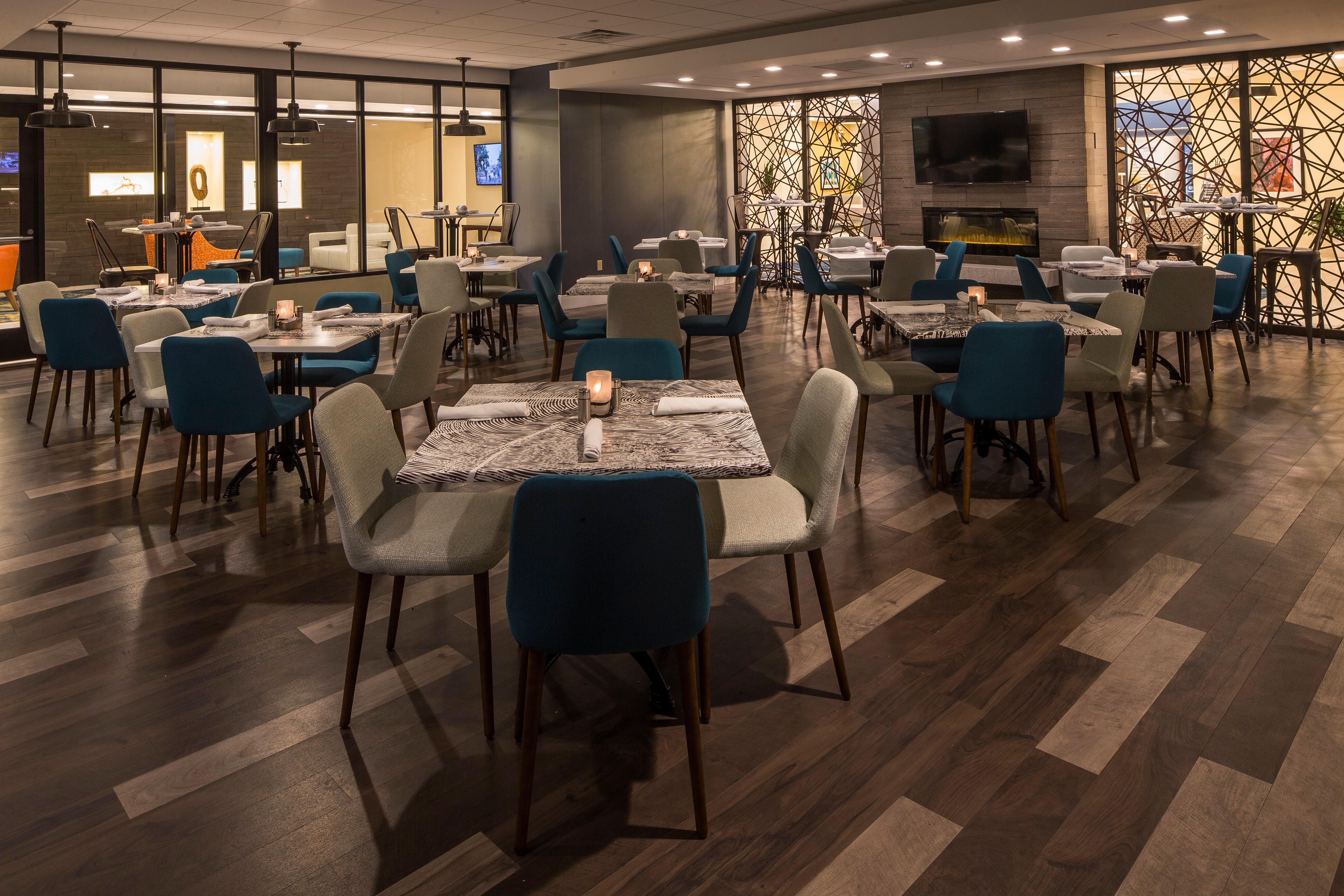 Crowne Plaza Hotel And Suites Pittsburgh South By Ihg Mt. Lebanon Exterior photo