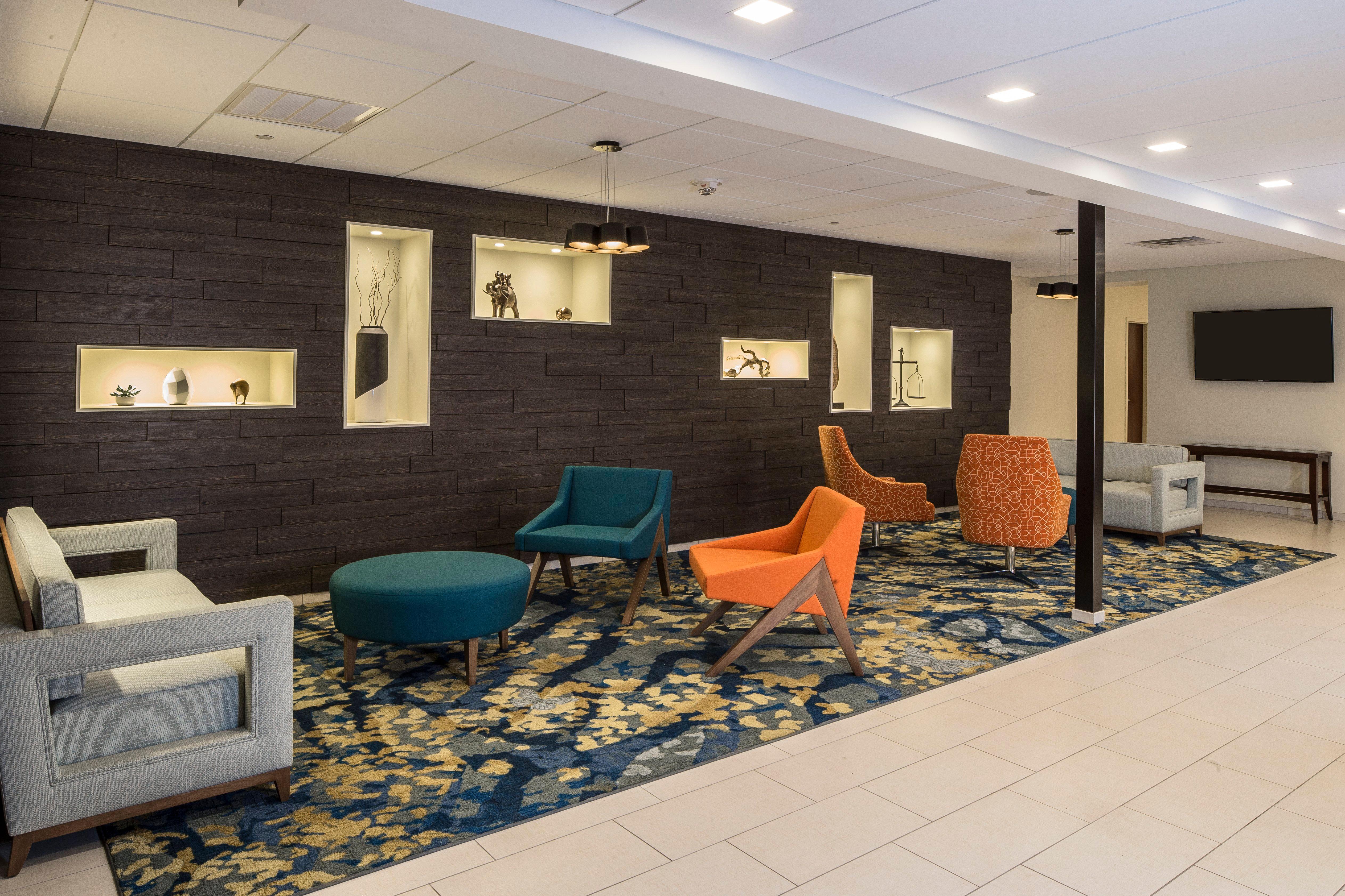 Crowne Plaza Hotel And Suites Pittsburgh South By Ihg Mt. Lebanon Exterior photo