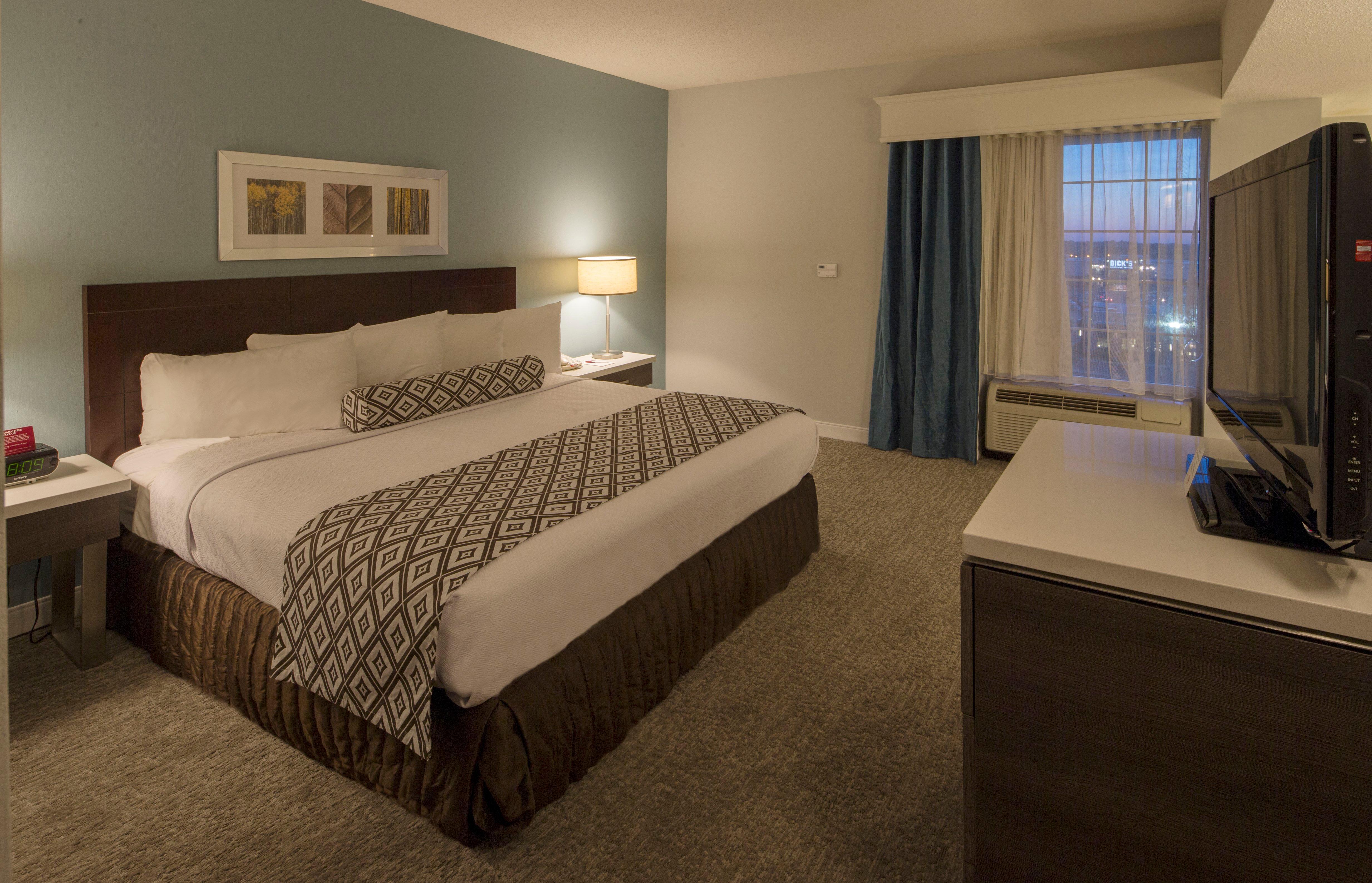 Crowne Plaza Hotel And Suites Pittsburgh South By Ihg Mt. Lebanon Exterior photo