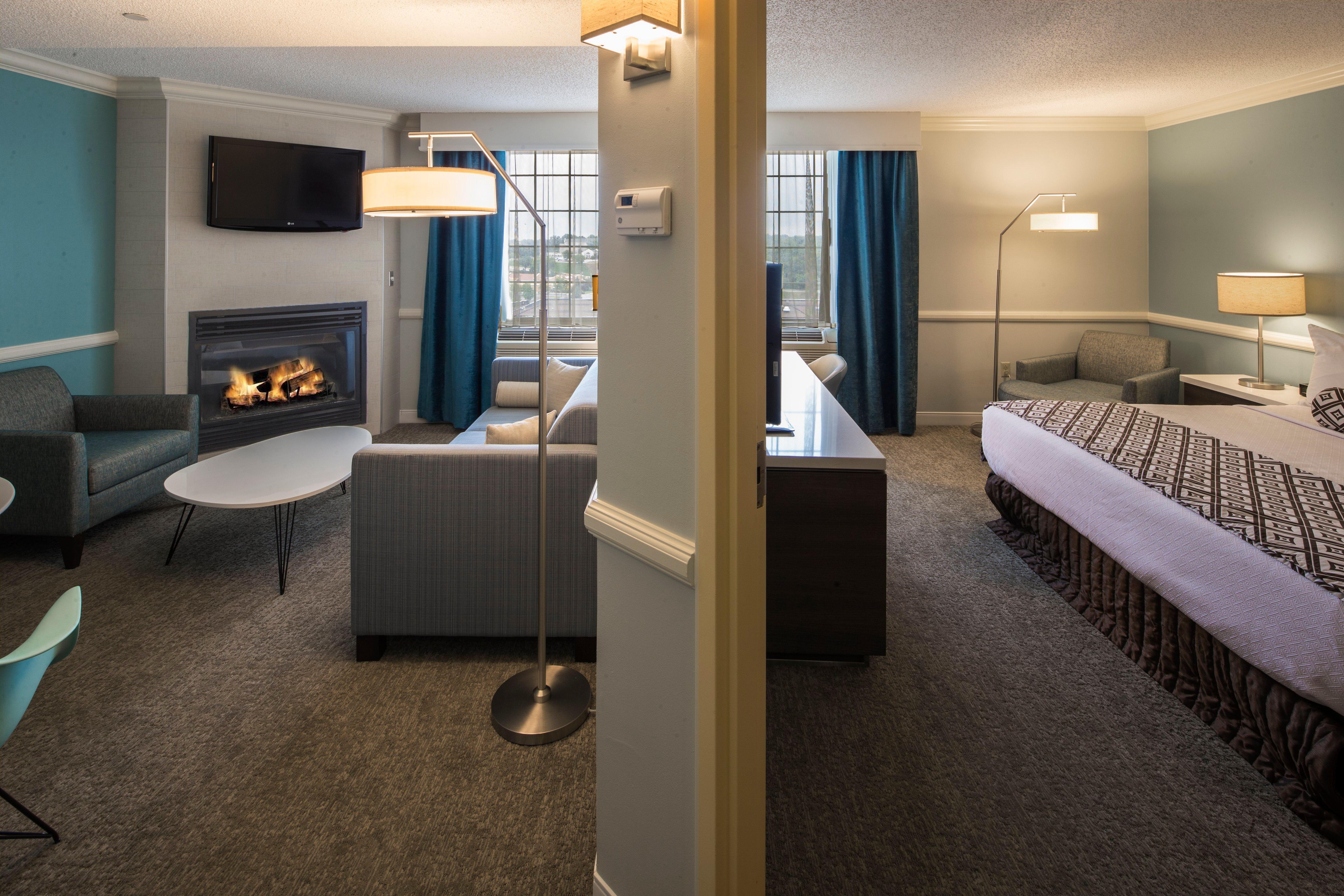 Crowne Plaza Hotel And Suites Pittsburgh South By Ihg Mt. Lebanon Exterior photo