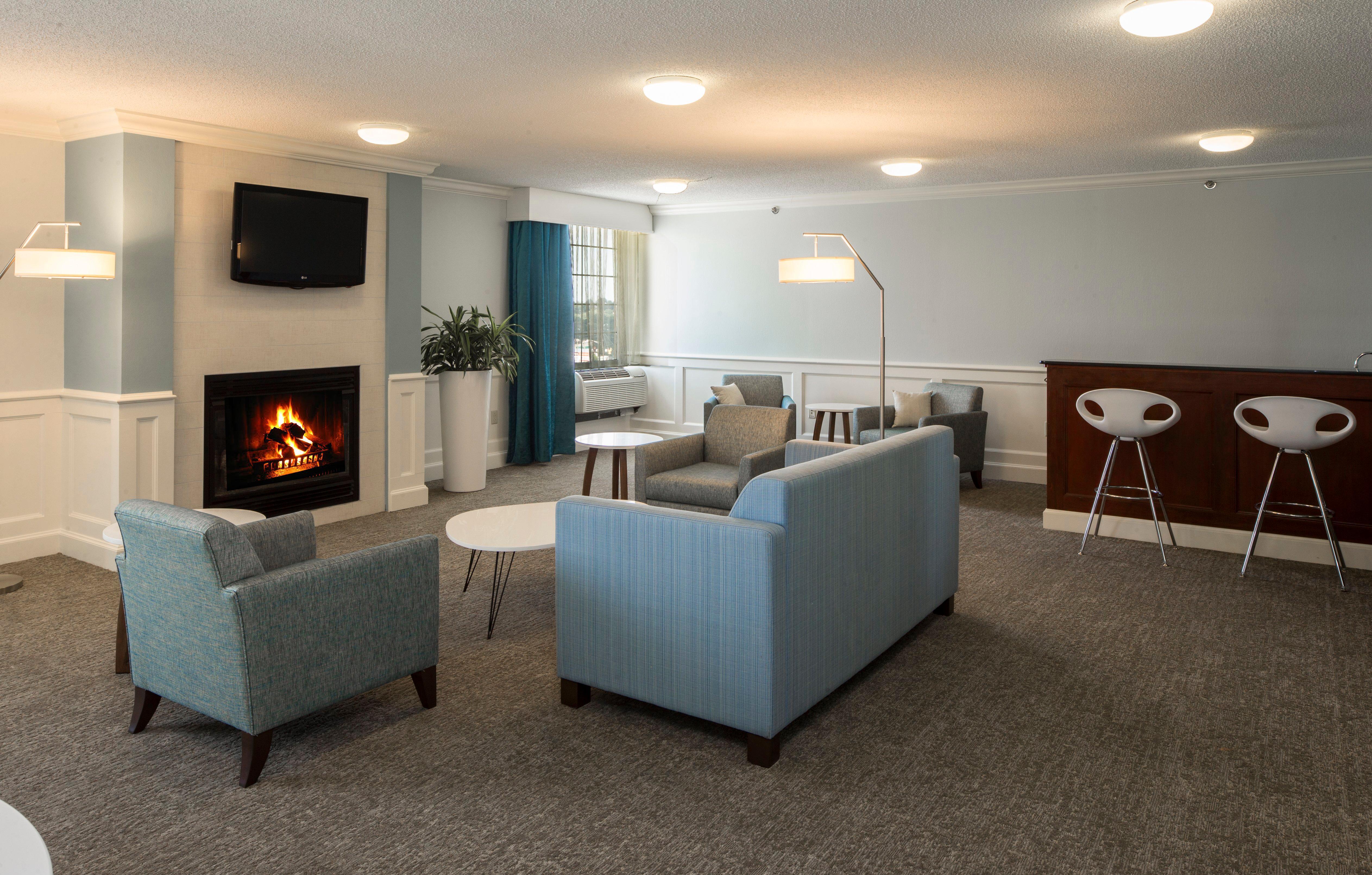 Crowne Plaza Hotel And Suites Pittsburgh South By Ihg Mt. Lebanon Exterior photo