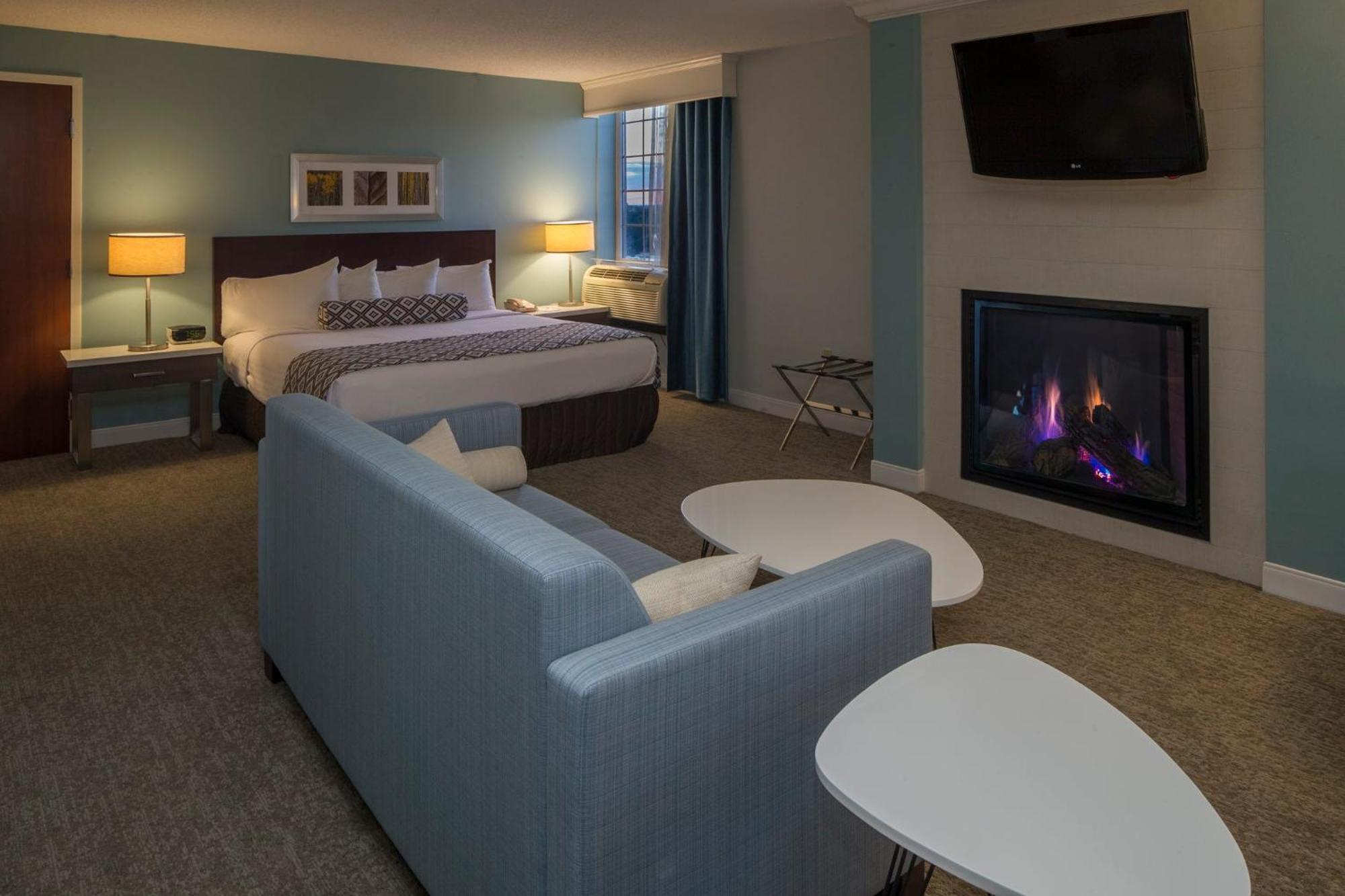 Crowne Plaza Hotel And Suites Pittsburgh South By Ihg Mt. Lebanon Exterior photo